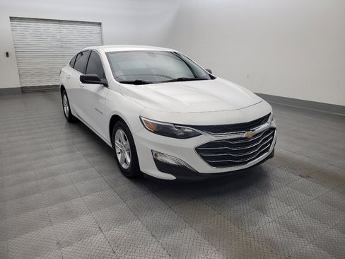 Used 2022 Chevrolet Malibu LS FWD image 13