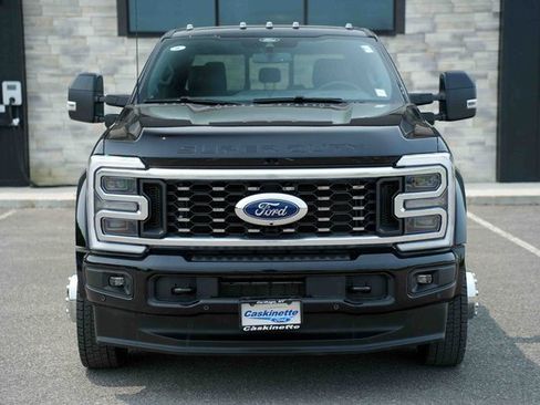 Used 2025 Ford F450 Platinum image 2