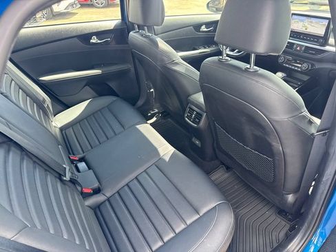 Used 2023 Kia Forte GT-Line w/ GT-Line Premium Package FWD image 17