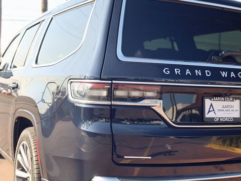 Used 2023 Jeep Grand Wagoneer Series II image 10