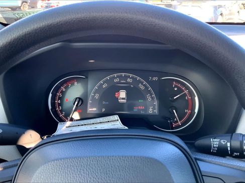 New 2025 Toyota RAV4 XLE image 19