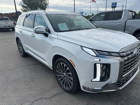 Used 2024 Hyundai Palisade Calligraphy AWD/4WD image 2