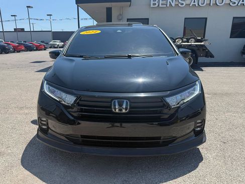 Used 2024 Honda Odyssey Sport image 3
