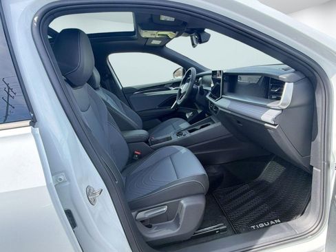 New 2026 Volkswagen Tiguan SE R-Line AWD/4WD image 27