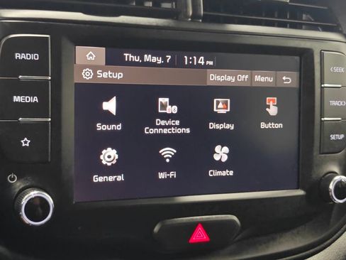 Used 2025 Kia Soul LX w/ LX Technology Package FWD image 28
