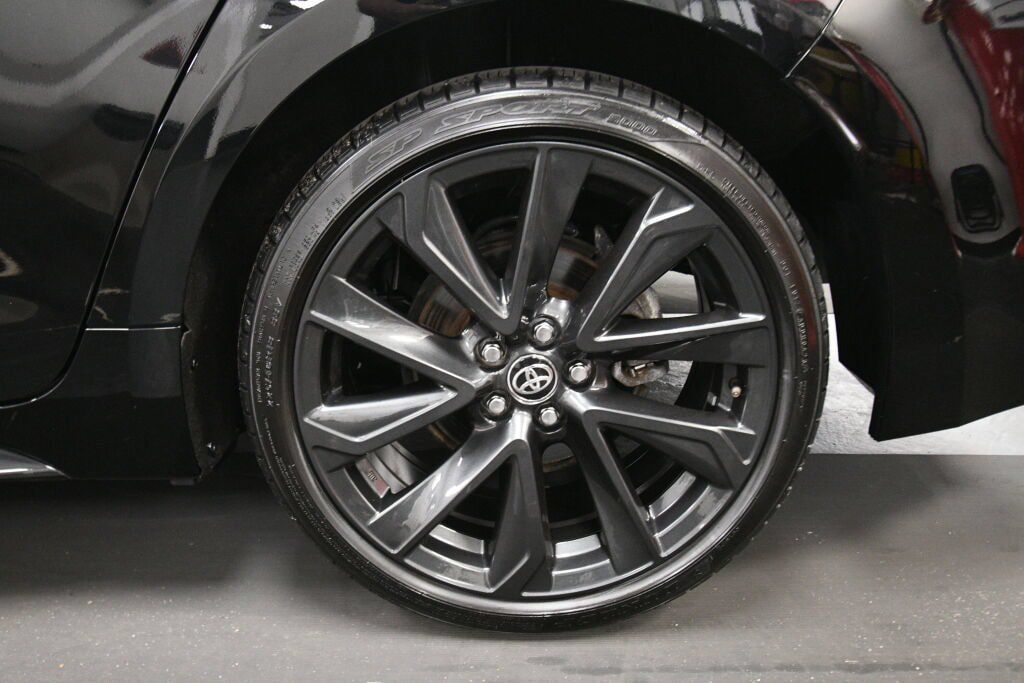 Used 2023 Toyota Corolla SE w/ Carpet Mat Package (TMS) FWD image 30
