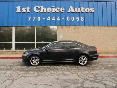 Used 2017 Volkswagen Passat 1.8T S FWD image 23