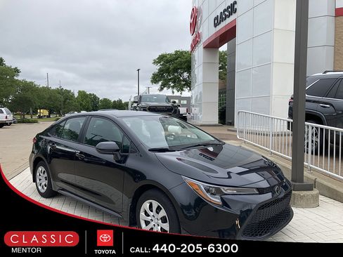 Used 2022 Toyota Corolla LE w/ Carpet Mat Package (TMS) FWD image 1