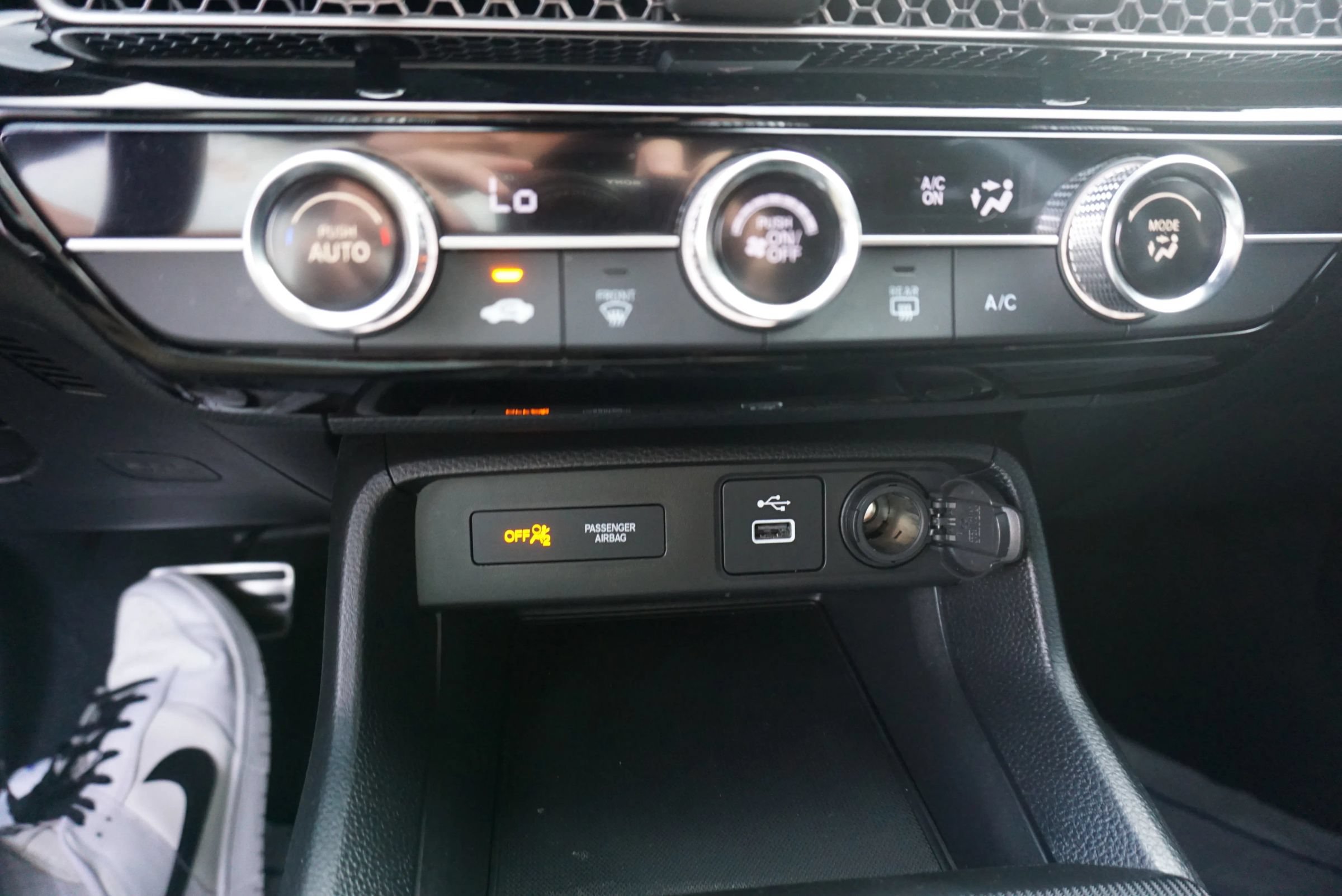 Used 2024 Honda Civic Sport image 10
