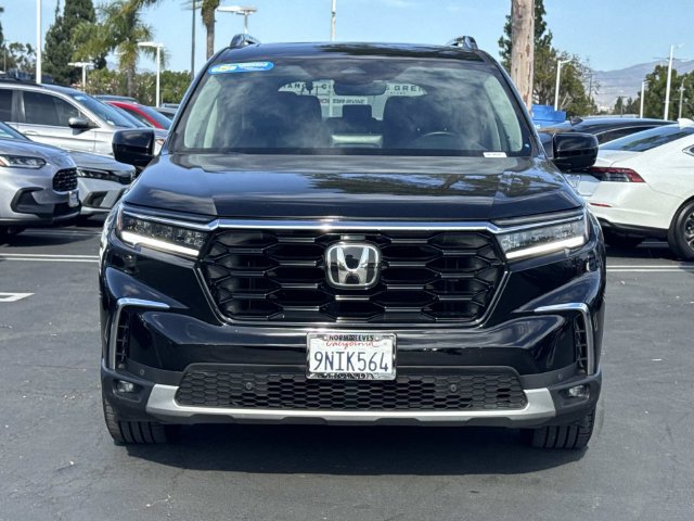 Used 2025 Honda Pilot Touring image 8