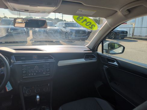 Used 2019 Volkswagen Tiguan S w/ Driver Assistance Package FWD image 10