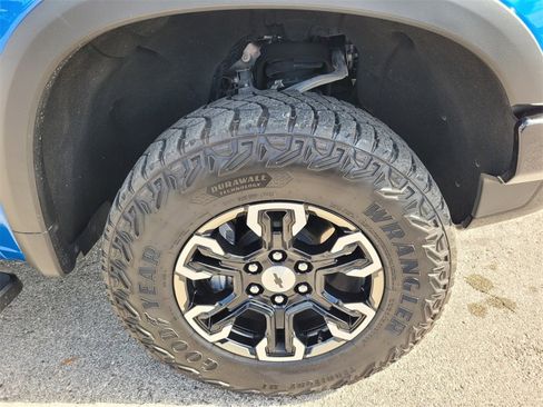 Used 2023 Chevrolet Silverado 1500 ZR2 w/ Technology Package image 10