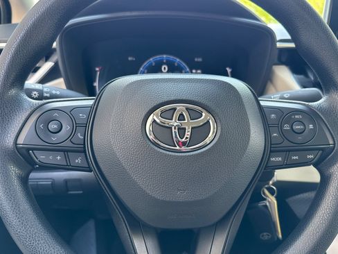 Used 2026 Toyota Corolla LE FWD image 24