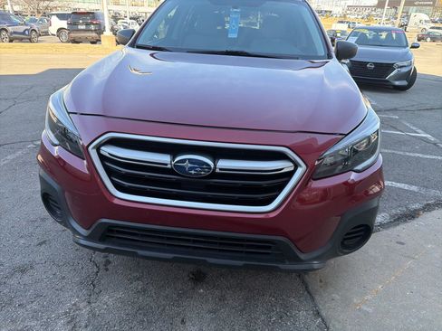 Used 2018 Subaru Outback 2.5i image 2