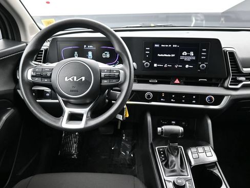 Certified 2025 Kia Sportage LX FWD image 19