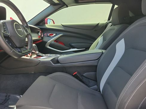 Used 2017 Chevrolet Camaro SS RWD image 23