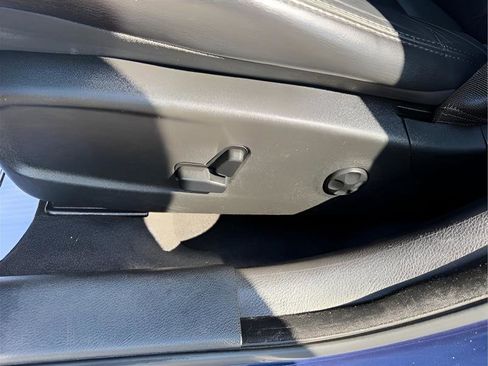 Used 2014 Chrysler 300 RWD image 21