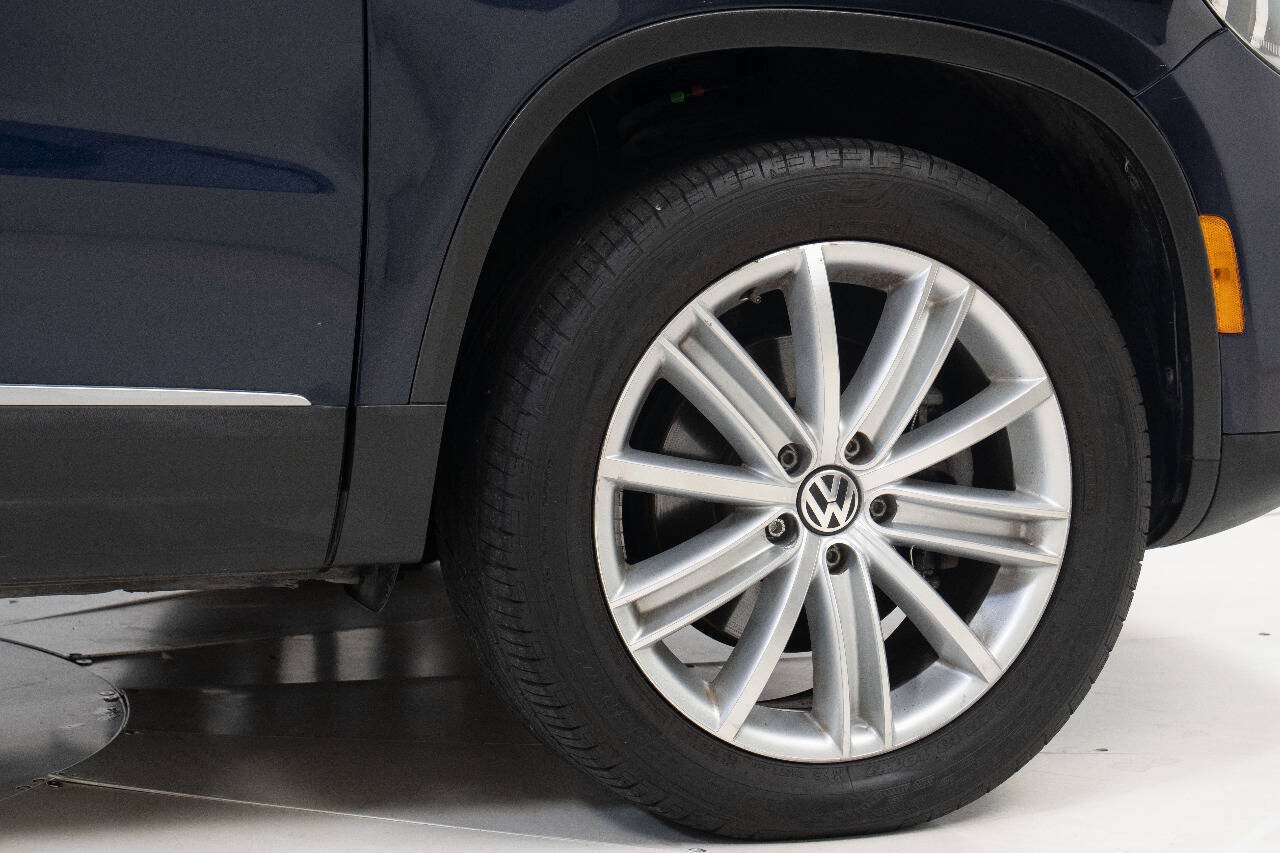 Used 2013 Volkswagen Tiguan SE FWD image 21