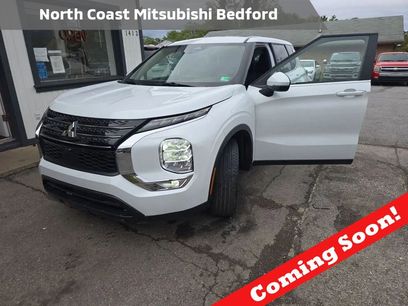 Used 2024 Mitsubishi Outlander ES