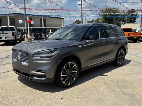 Used 2022 Lincoln Aviator Reserve w/ Equipment Group 201A AWD/4WD image 3