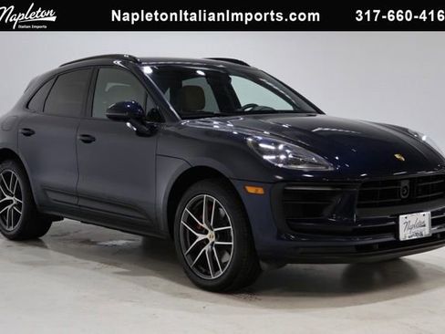 Used 2023 Porsche Macan S w/ Premium Package Plus AWD/4WD image 1