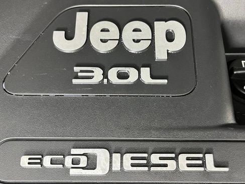 Used 2020 Jeep Wrangler Unlimited Sport S AWD/4WD image 10