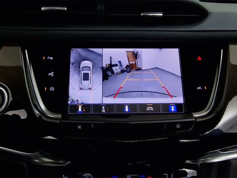 Used 2022 Cadillac XT6 Premium Luxury w/ Platinum Package image 22