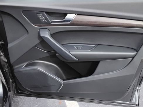 Certified 2023 Audi Q5 2.0T Premium w/ Convenience Package image 26