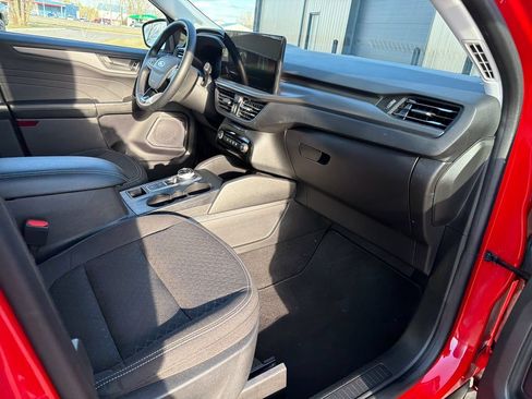 Used 2024 Ford Escape Active w/ Tech Pack #1 AWD/4WD image 19