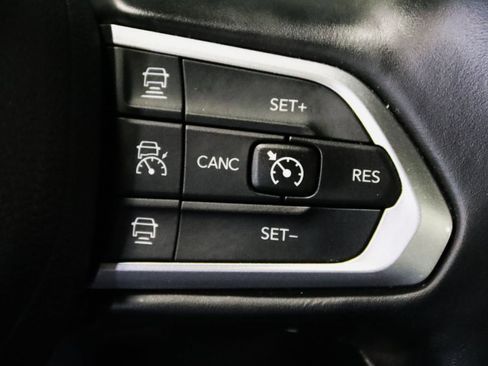 Used 2022 Jeep Compass High Altitude AWD/4WD image 17
