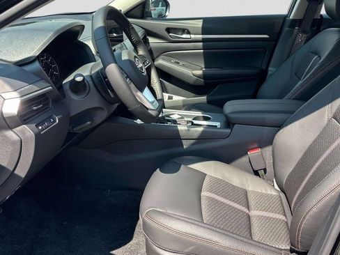 New 2026 Nissan Altima 2.5 SR FWD image 5