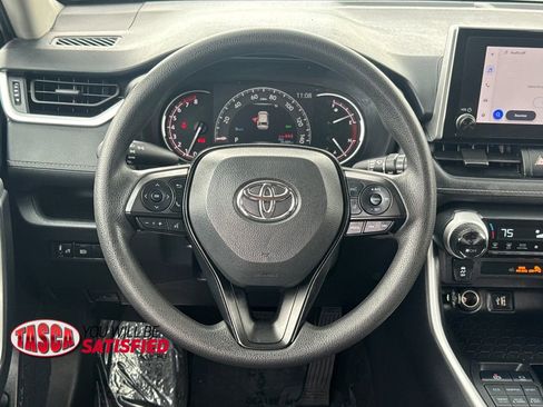 Used 2025 Toyota RAV4 XLE AWD/4WD image 13