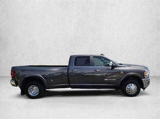 Used 2022 RAM 3500 Limited AWD/4WD video 4