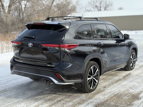 Used 2021 Toyota Highlander XSE image 5