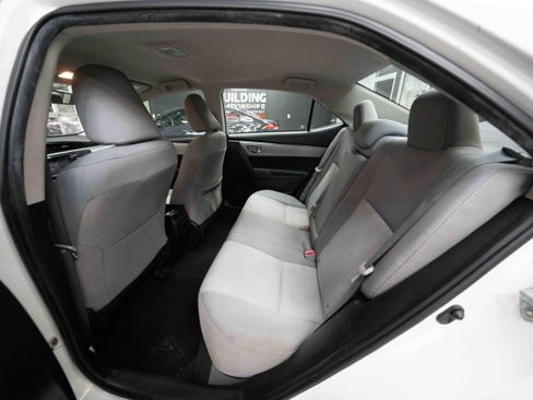 Used 2015 Toyota Corolla LE FWD image 23