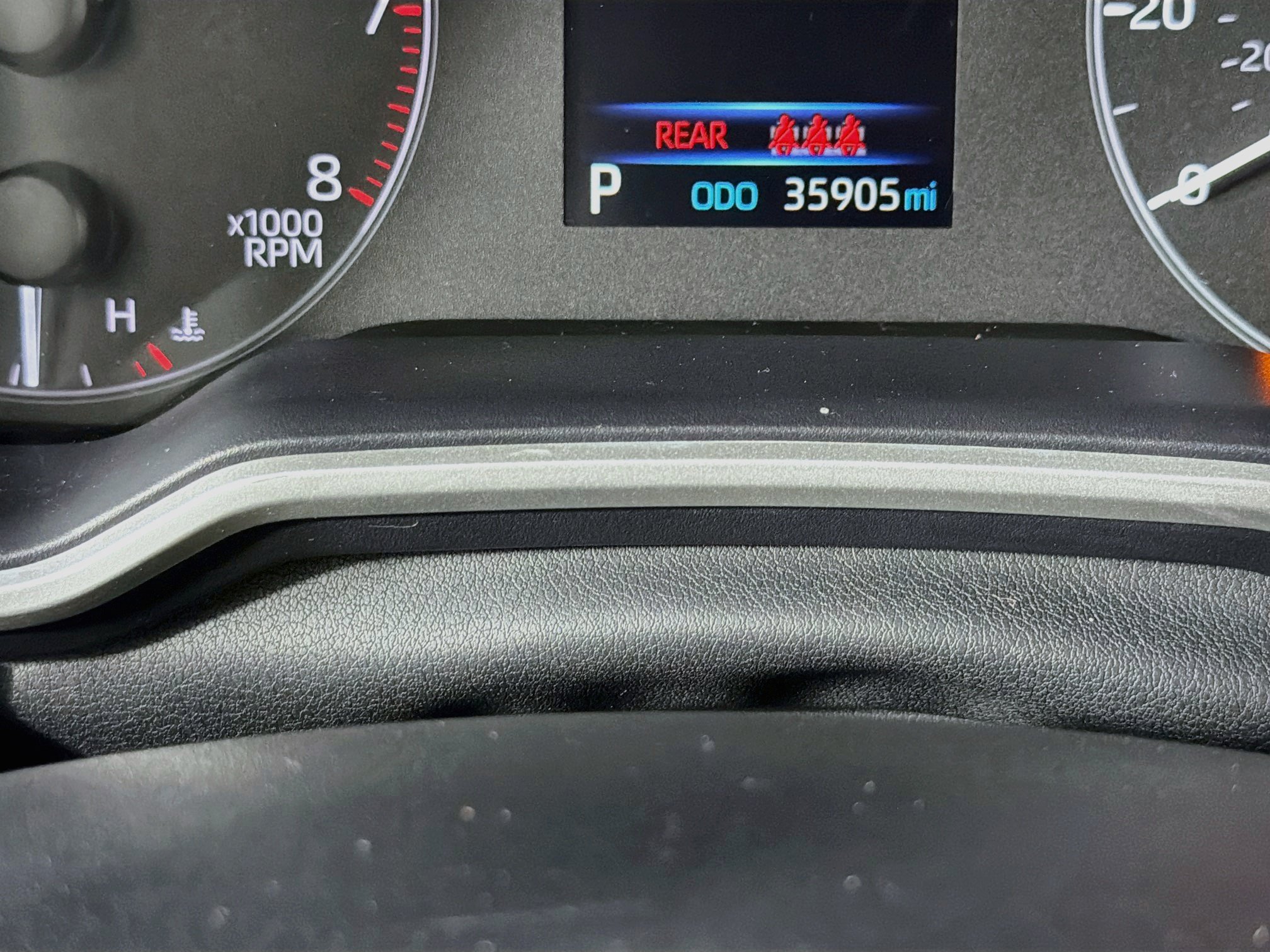 Used 2025 Toyota Corolla SE FWD image 18