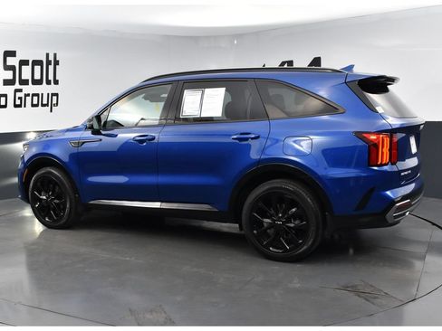 Used 2023 Kia Sorento SX FWD image 3