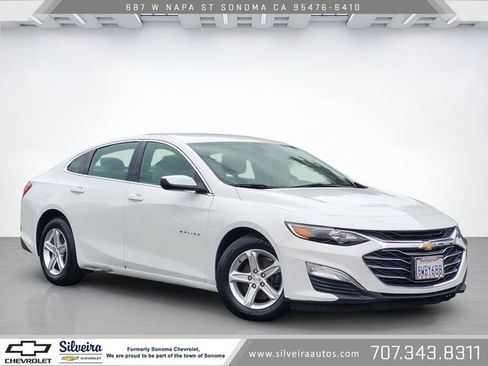 Used 2021 Chevrolet Malibu LS FWD image 1