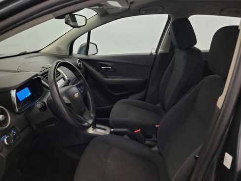 Used 2016 Chevrolet Trax LS FWD image 17