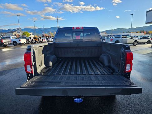 Used 2018 Chevrolet Silverado 1500 LTZ Z71 w/ Centennial Edition image 10