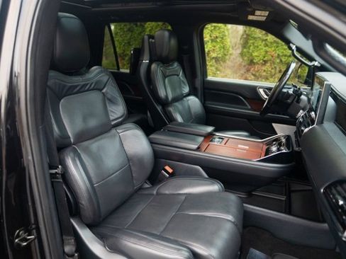 Used 2023 Lincoln Navigator Reserve w/ Equipment Group 201A image 41