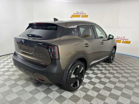 New 2026 Nissan Kicks SR w/ SR Premium Package image 5