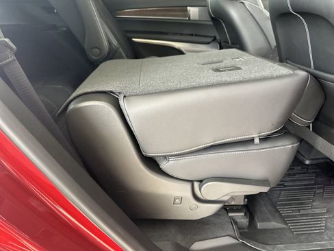 Certified 2026 Cadillac Vistiq Sport w/ LPO, Floor Liner Package image 33