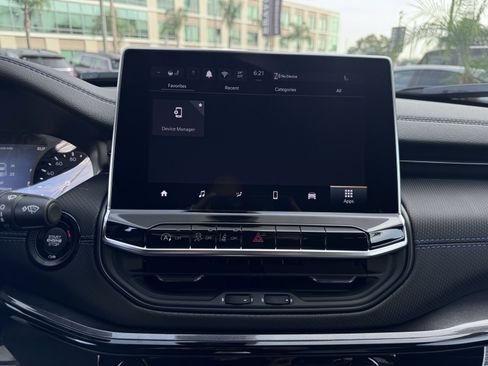 New 2026 Jeep Compass Latitude image 21