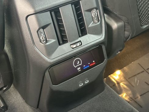 Used 2025 BMW X3 xDrive30i w/ Premium Package image 14