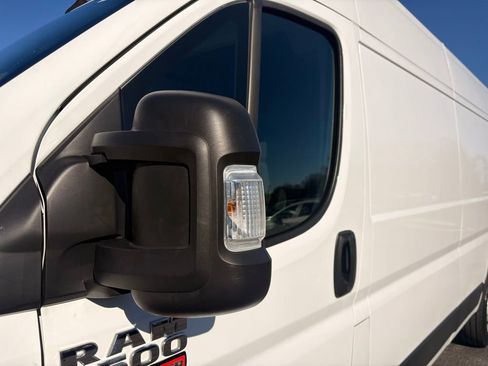 Used 2022 RAM ProMaster 2500 image 10