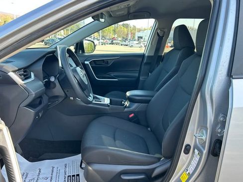 Certified 2024 Toyota RAV4 LE AWD/4WD image 10