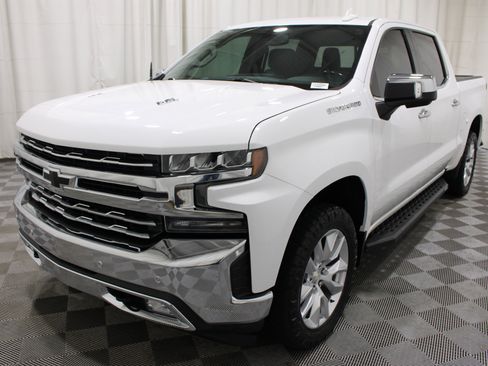 Used 2020 Chevrolet Silverado 1500 LTZ w/ LTZ Plus Package AWD/4WD image 33