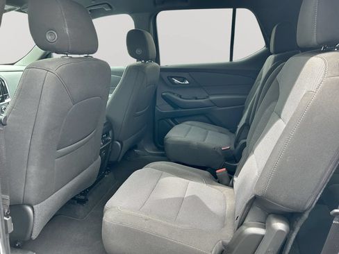 Used 2023 Chevrolet Traverse LT AWD/4WD image 24