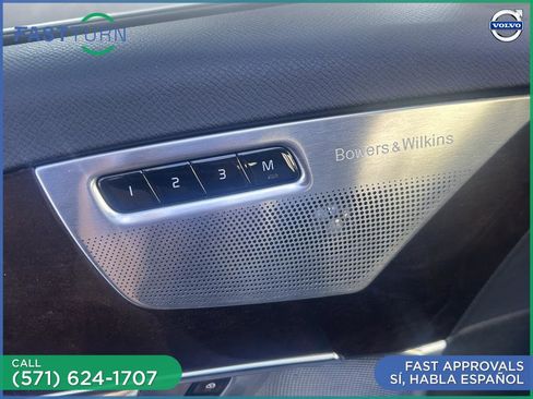 Used 2016 Volvo XC90 T6 Momentum w/ Momentum Plus Package image 15